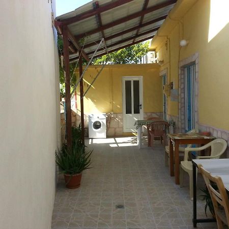 Vintage House-Vori-Rent Rooms المظهر الخارجي الصورة