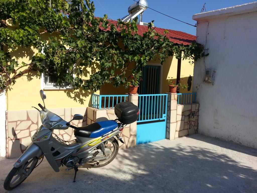 Vintage House-Vori-Rent Rooms المظهر الخارجي الصورة