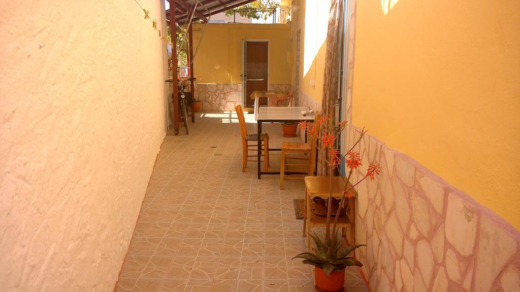 Vintage House-Vori-Rent Rooms المظهر الخارجي الصورة